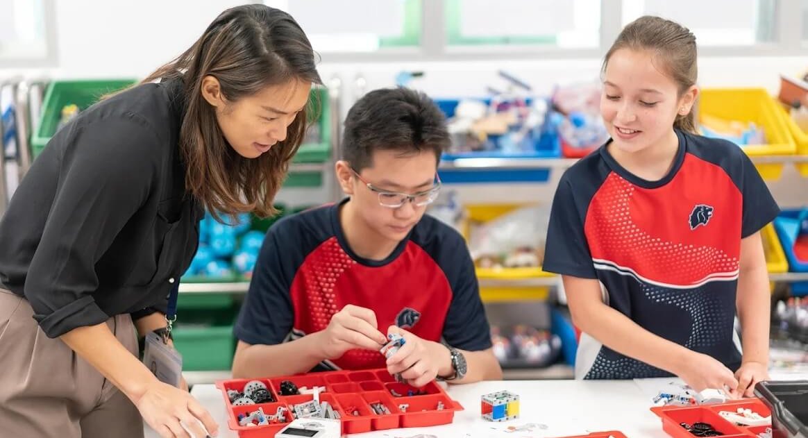 Hands on STEM learning in the Innovation Center at Stamford HK