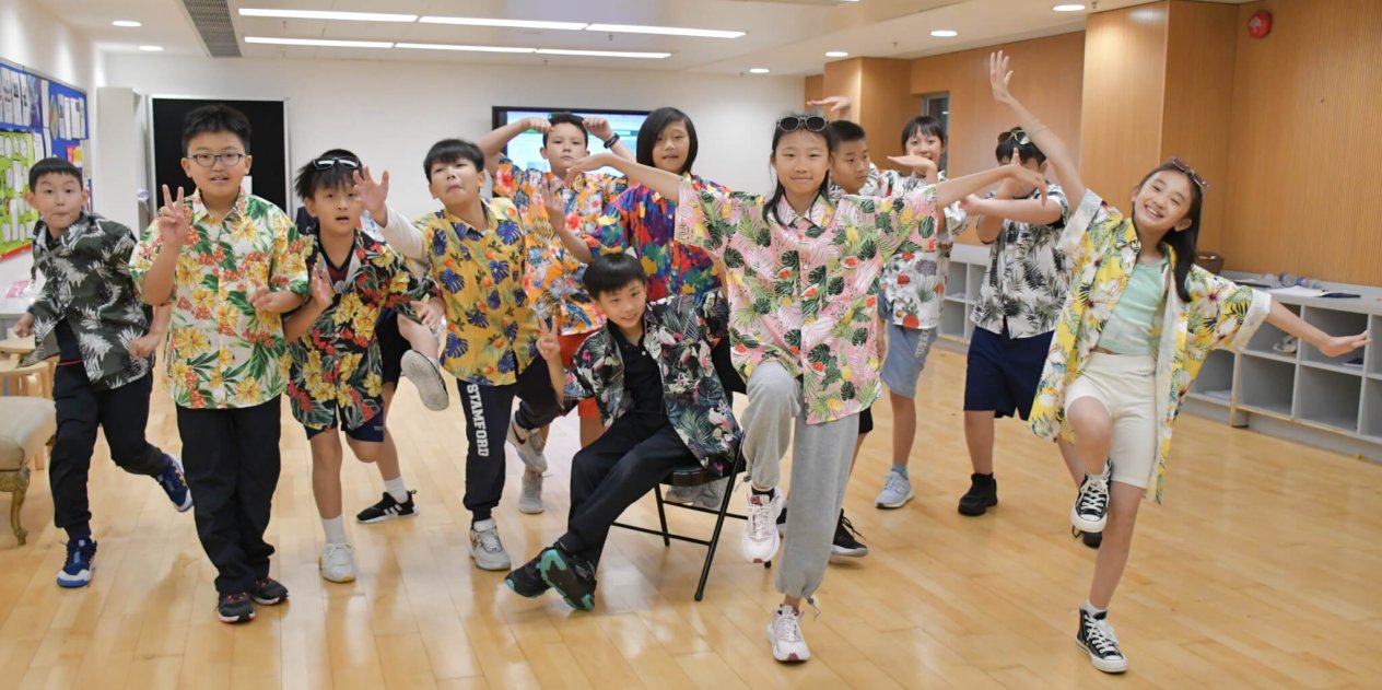 children dancing in class