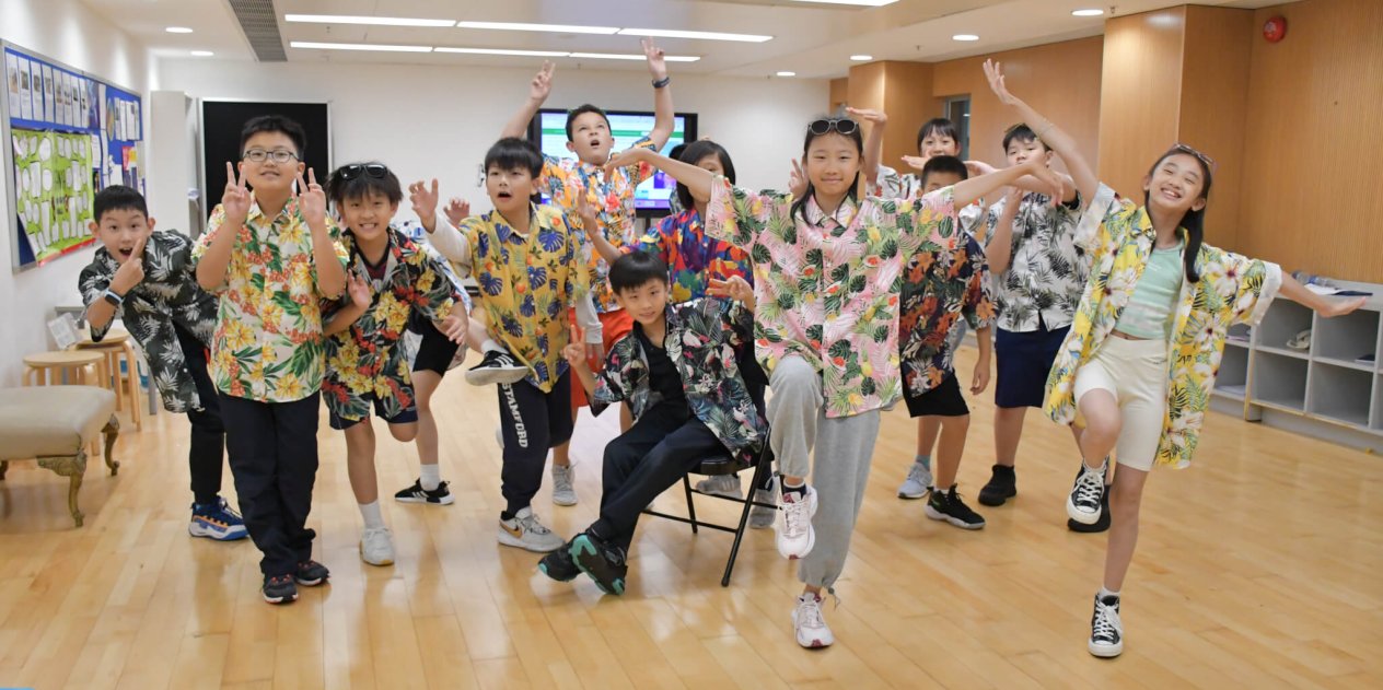 children dancing in class