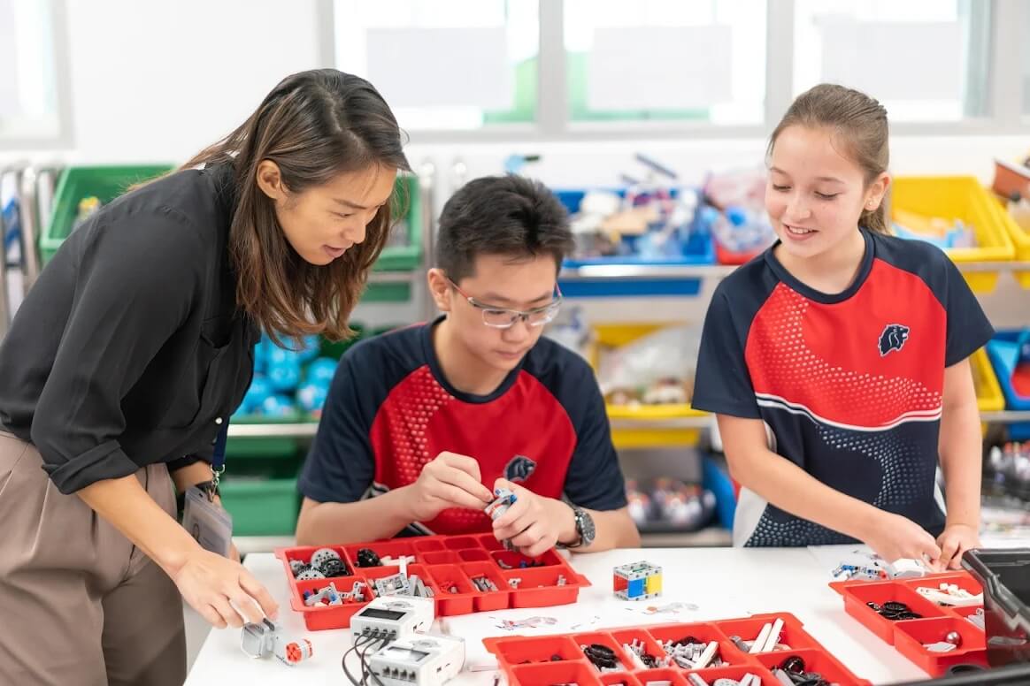 Hands on STEM learning in the Innovation Center at Stamford HK