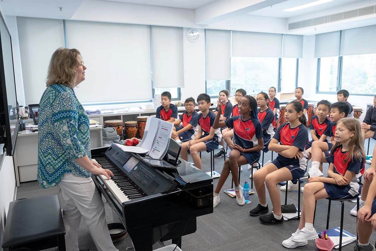 Elementary Stamford American School music class